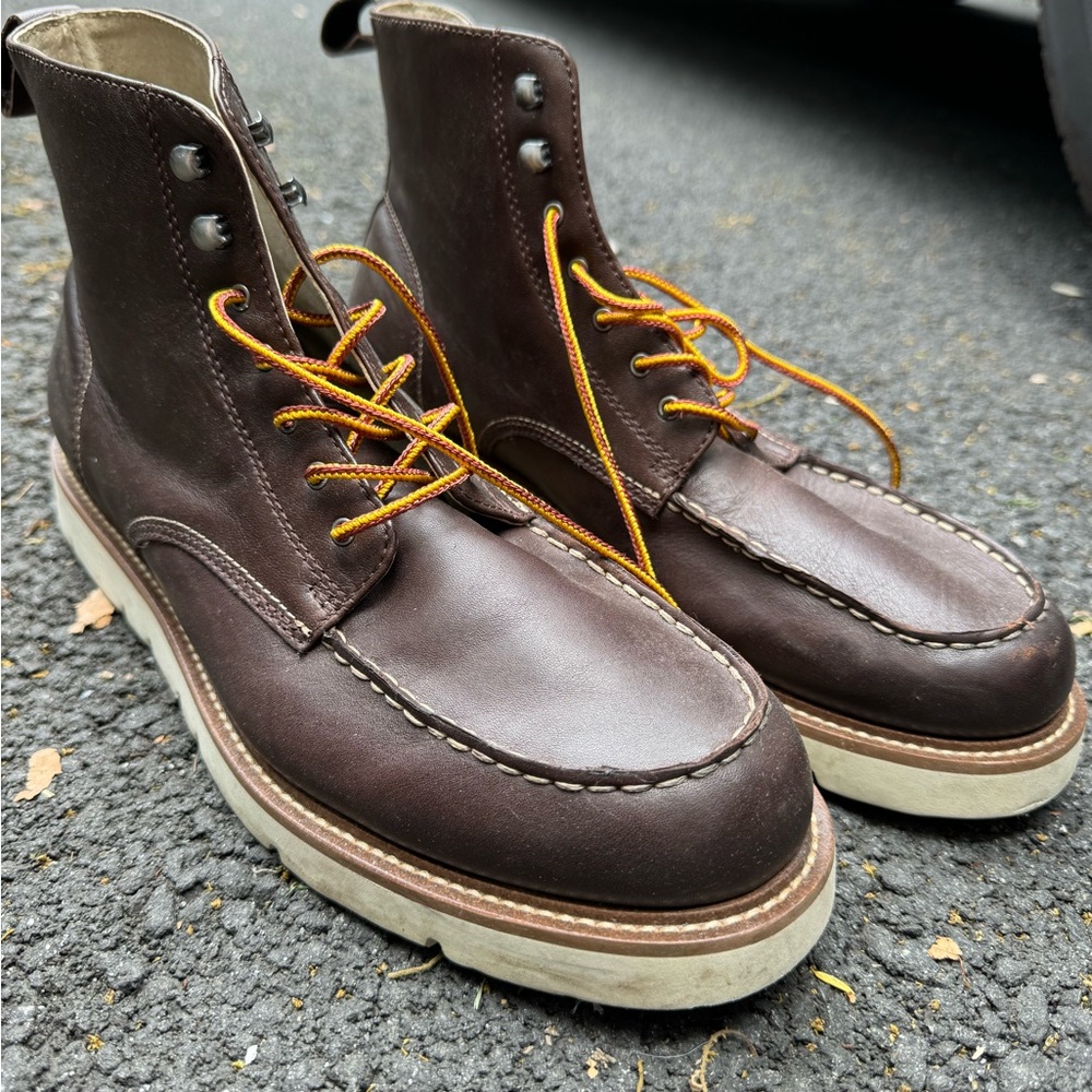 Banana Republic Men’s Leather Boot